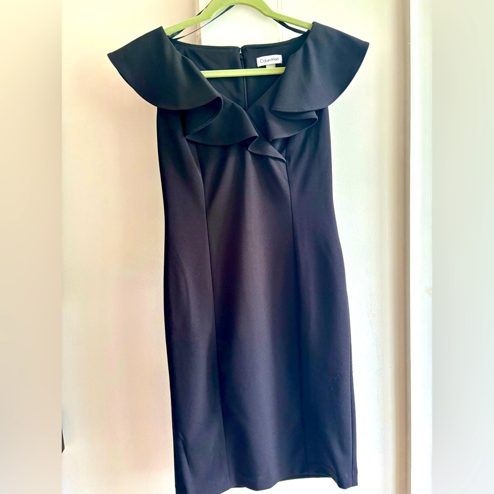 Calvin Klein size 4 sheath dress